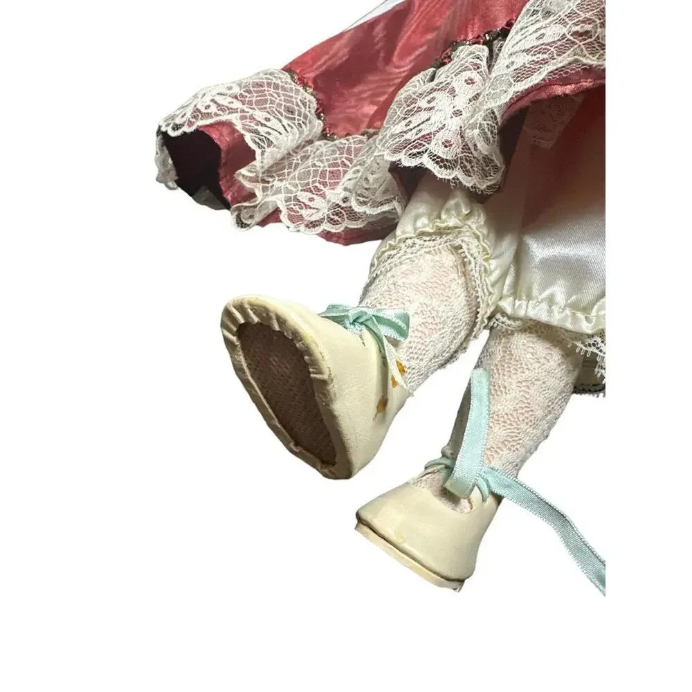 Doll porcelain Camelot Molly 1992 20